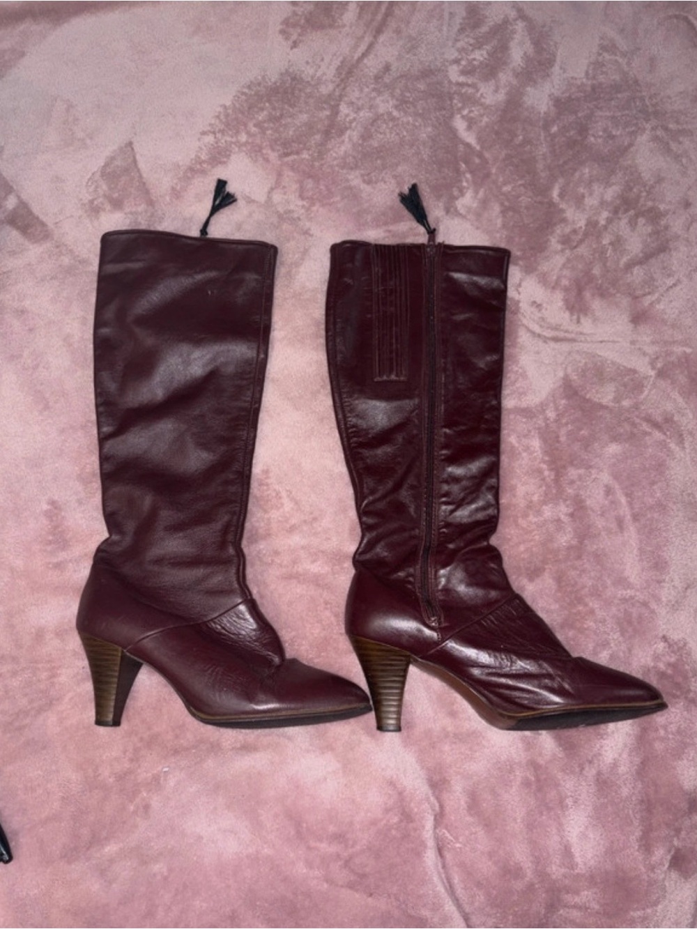 Vintage 1970s Cobbie's Maroon/Burgundy Leather Knee High Zipper Boots
